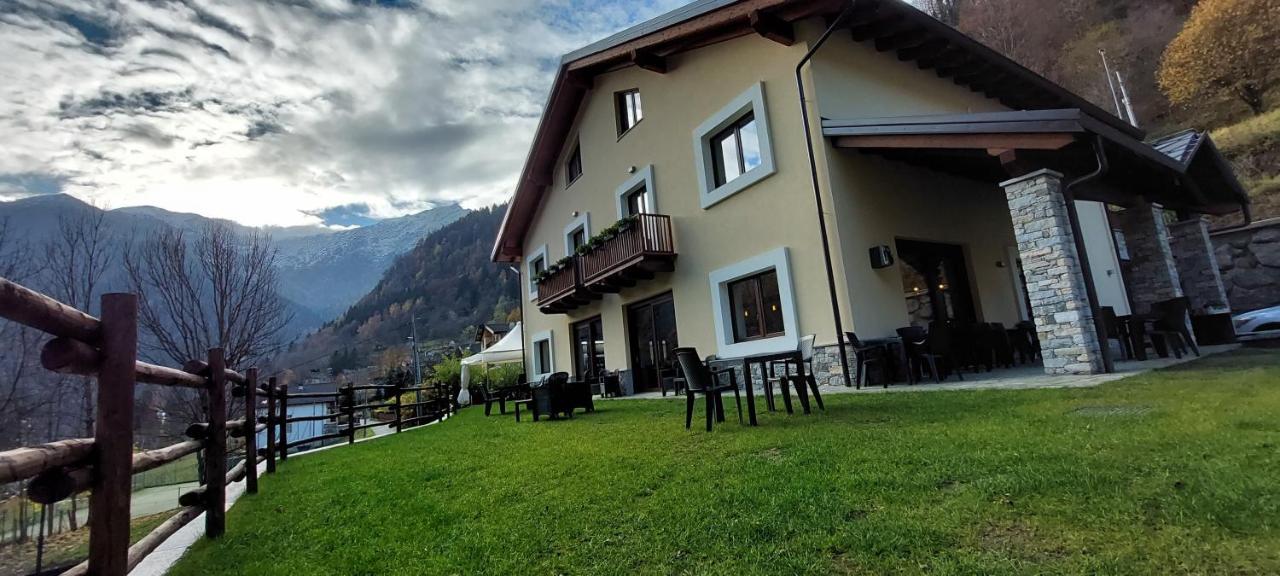 Hotel Locanda Della Luna à Ronco Canavese Extérieur photo