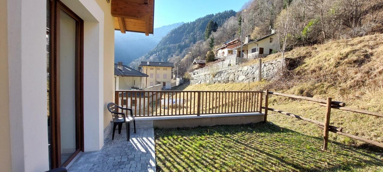 Hotel Locanda Della Luna à Ronco Canavese Extérieur photo